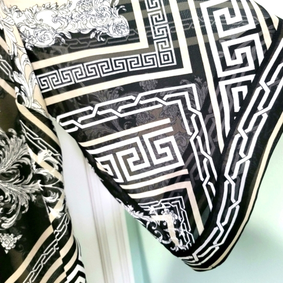 Plus Size 18 Addition Elle Women's Pull-Over Geo Print Blouse - Picture 5 of 11